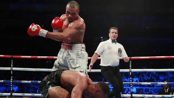 2019-02-23T231402Z_888953099_UP1EF2N1SJDLZ_RTRMADP_3_BOXING-SUPERMIDDLEWEIGHT-DEGALE-EUBANK