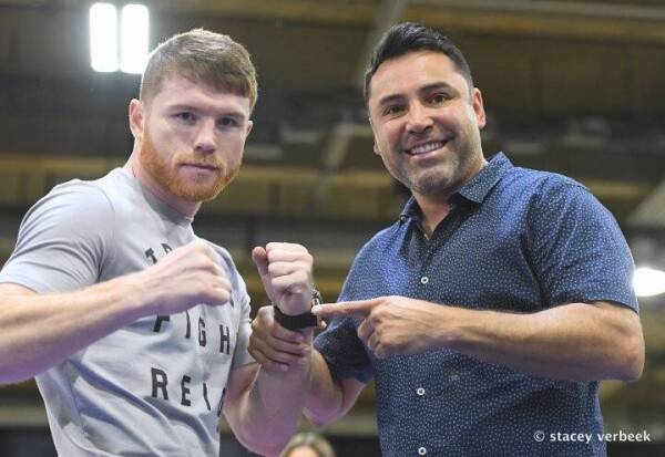 canelo-de-la-hoya_3