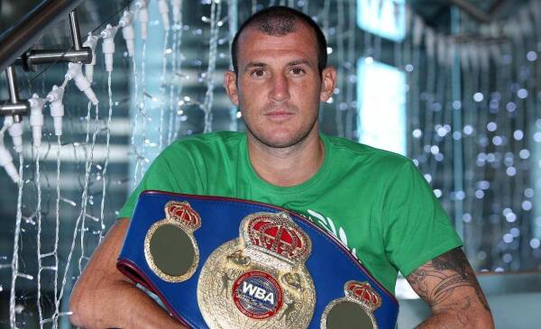 Derry Mathews