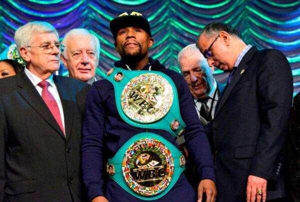 Floyd-Mayweather-Jr-evento_MILIMA20141216_0267_3
