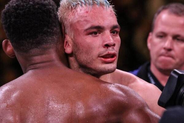 jacobs-chavez-jr-fight (35)