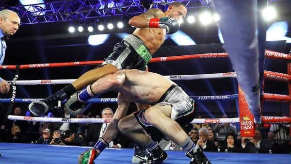 Rob_Brant_vs_Khasan_Baysangurov_knockdown2