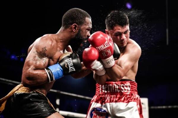 russell-diaz-fight (10)