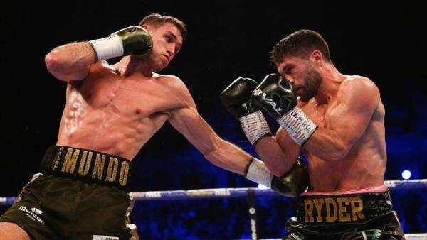Smith-vs.-Ryder-Callum-Smith-defeats-John-Ryder-to-retain